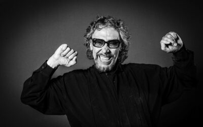 Luis Llongueras la gran vidriera de la peluquería