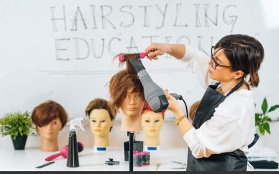 Peluqueros enojados por que le cobran por diplomas sin reconocimiento