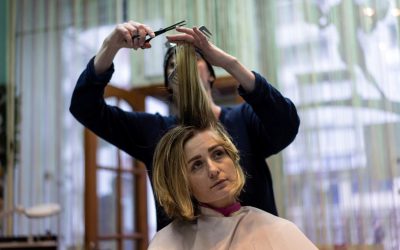 Cuantos hombres y mujeres componen la industria de la peluqueria